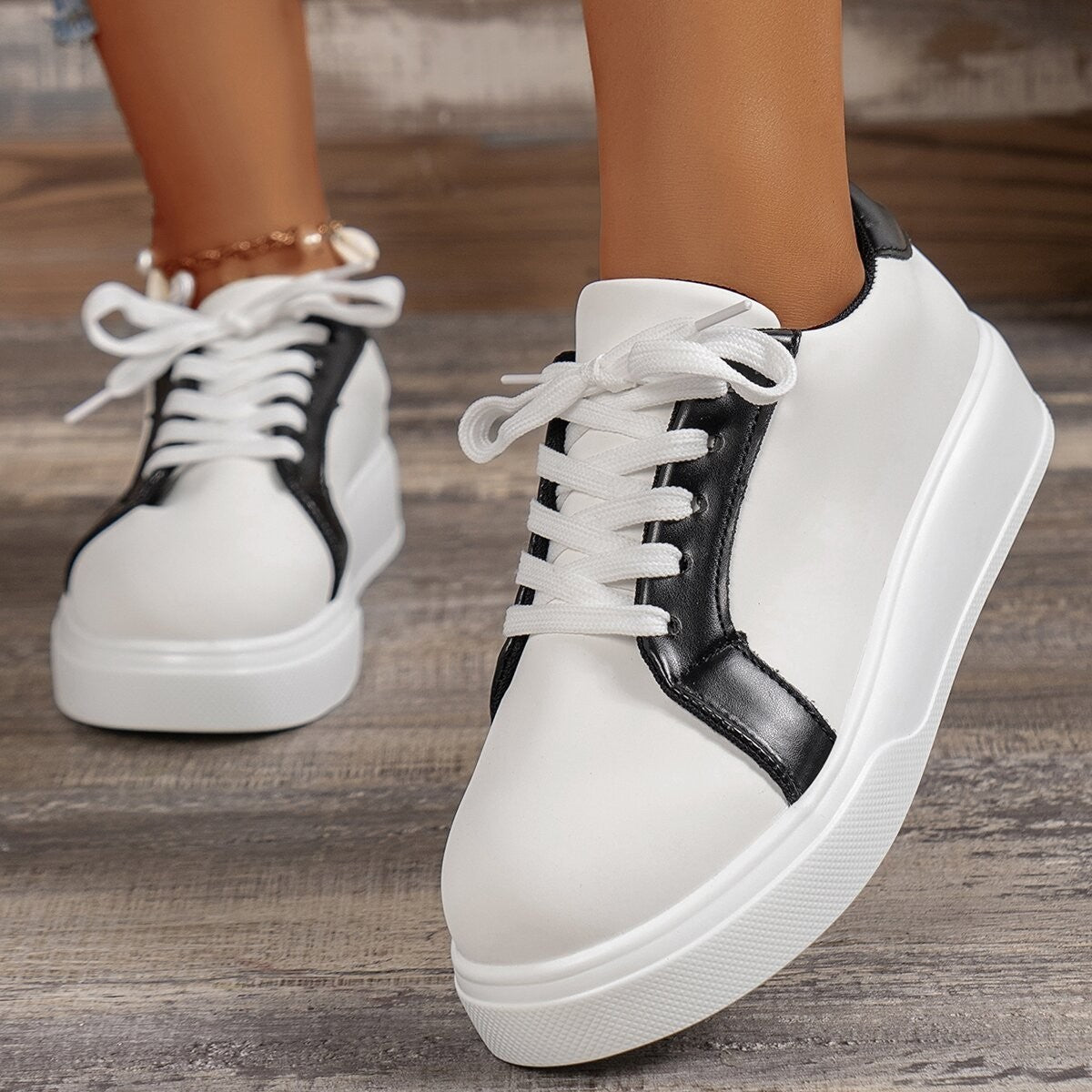 Gabrielle – Baskets Rétro Femme avec Lacets