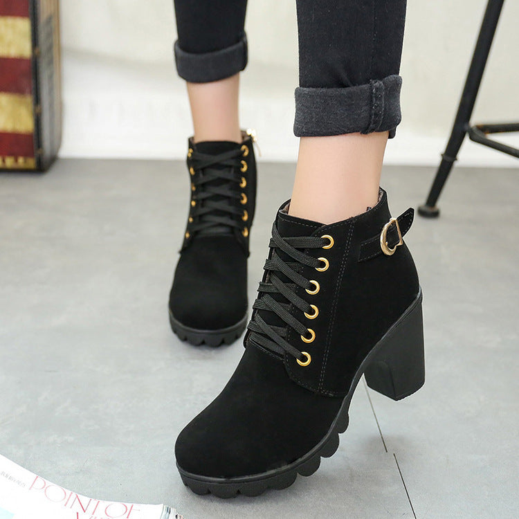 Heather – Bottines à Talons Bloc avec Boucle