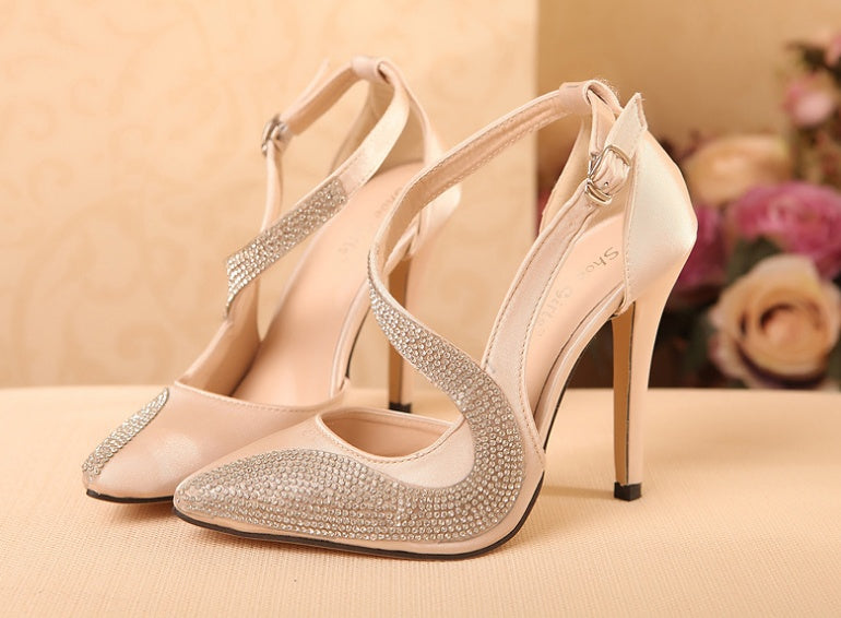 Megan – Super hautes talons à strass à la mode