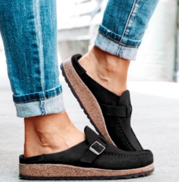 Jennifer – Mules en Suédine Végane avec Boucle
