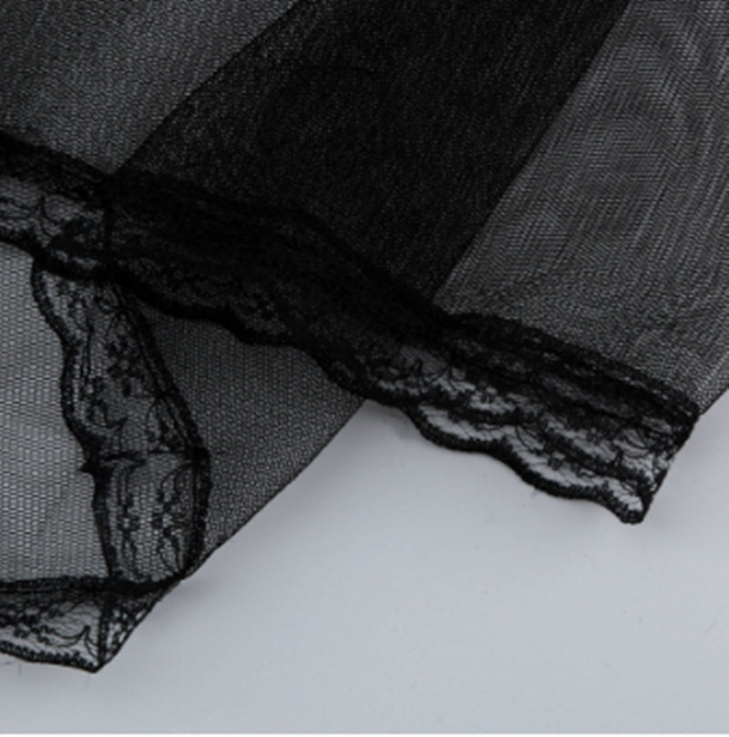 Kim – Robe de Nuit Séduisante avec Fente Frontale