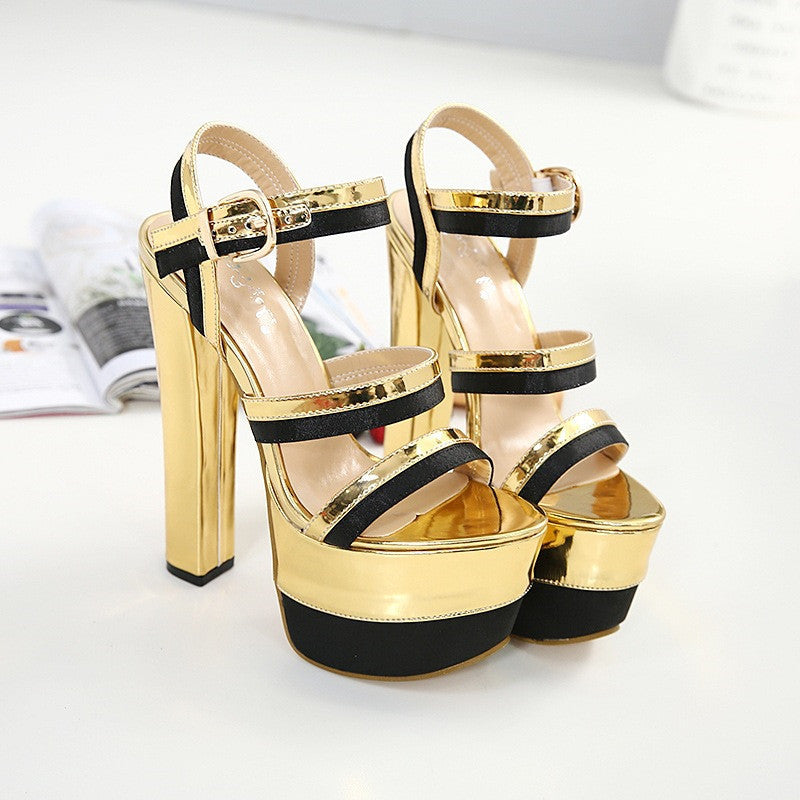 Tara – Escarpins Super Hauts en Or
