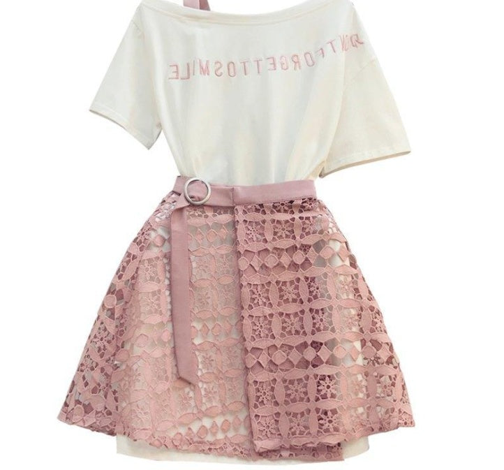 Anna – Jupe en Dentelle avec Ourlet Ajourné et Long T-Shirt