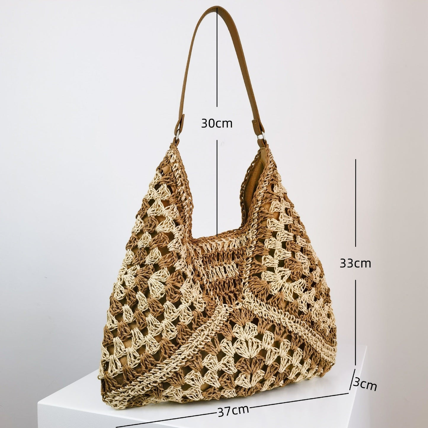 Jessie – Sac en paille fait main avec couleur contrastée ajourée