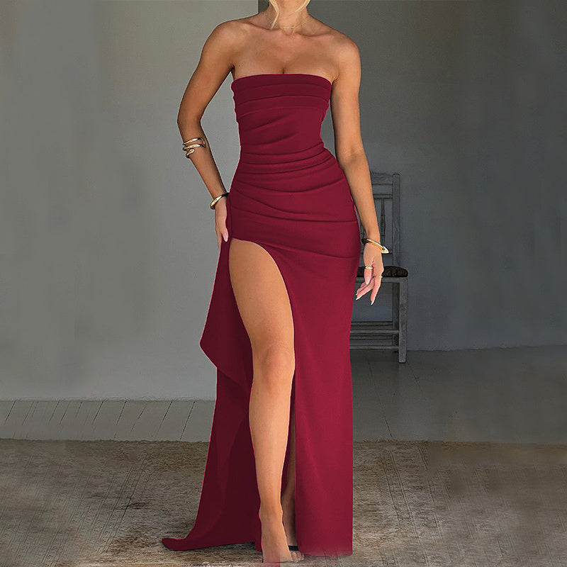 Angela – Robe Longue Sans Bretelles avec Fente et Plissé