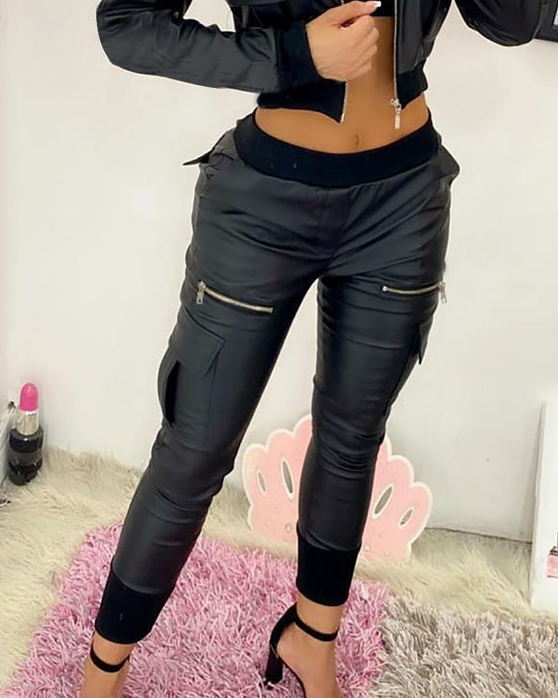 Grace – Pantalon en cuir vegan noir avec fermeture à nouer