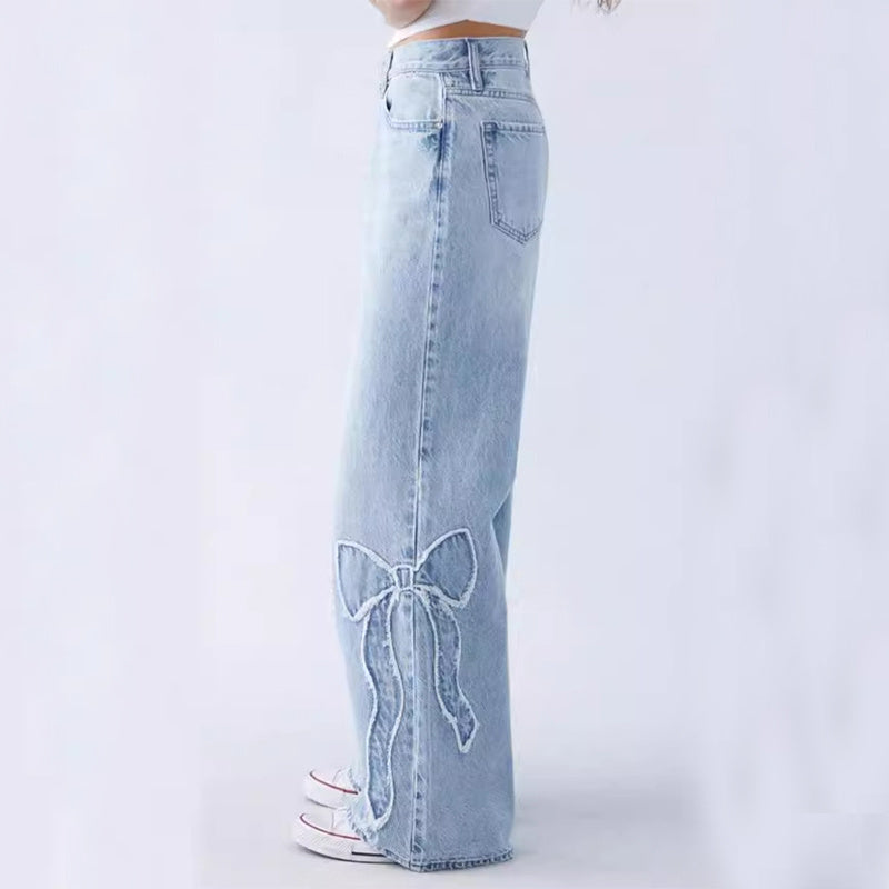 Jane – Pantalon droit pour femme avec papillons brodés