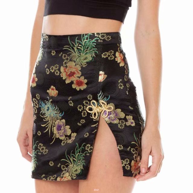 Nicola – Robe Cheongsam Rétro avec Fente Latérale et Taille Haute