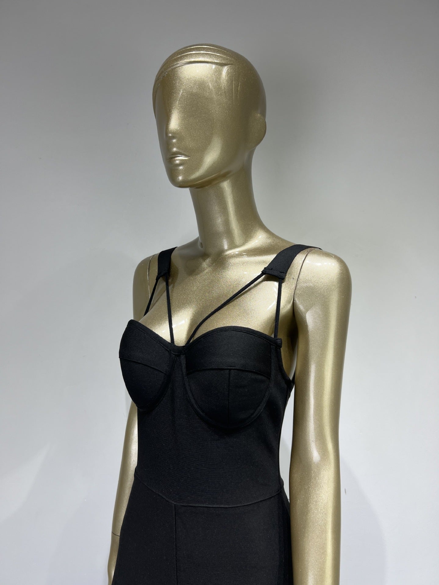 Amelia – Jumpsuit Dos Nu Style Urbain