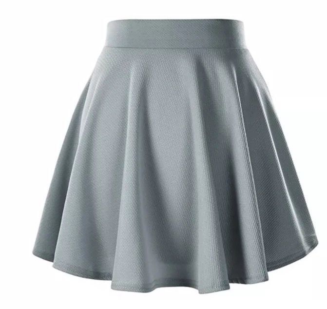 Michelle – Robe Coréenne avec Jupes Plissées