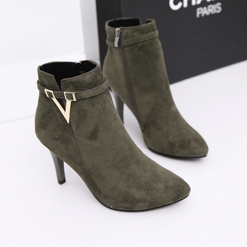 Anne – Bottes à Talons Hauts et Forme en V
