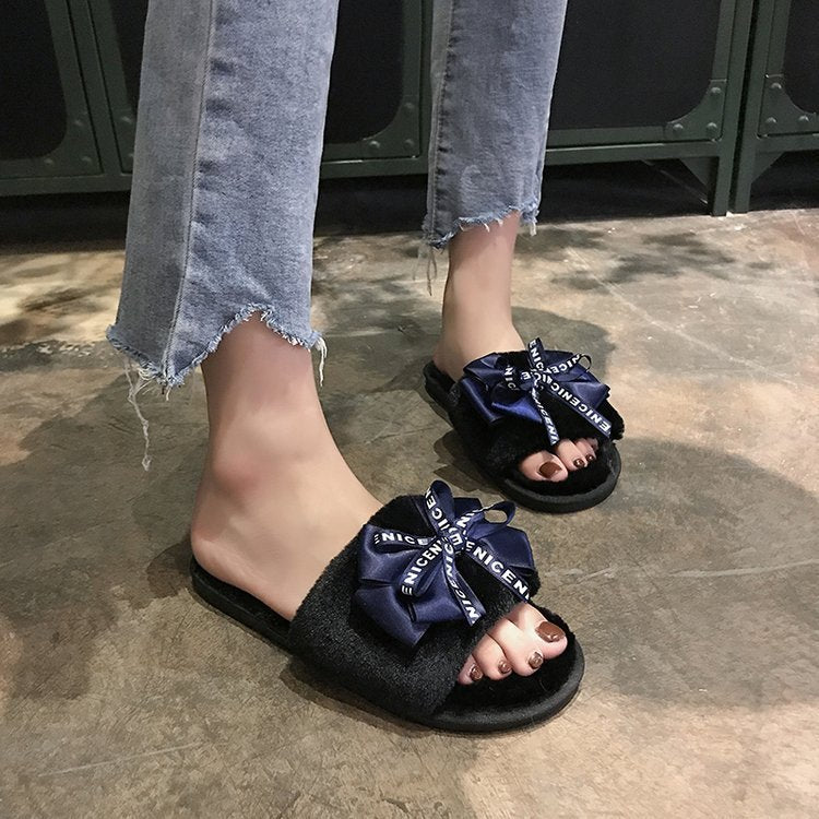 Kelly – Chaussons Unis pour Femmes