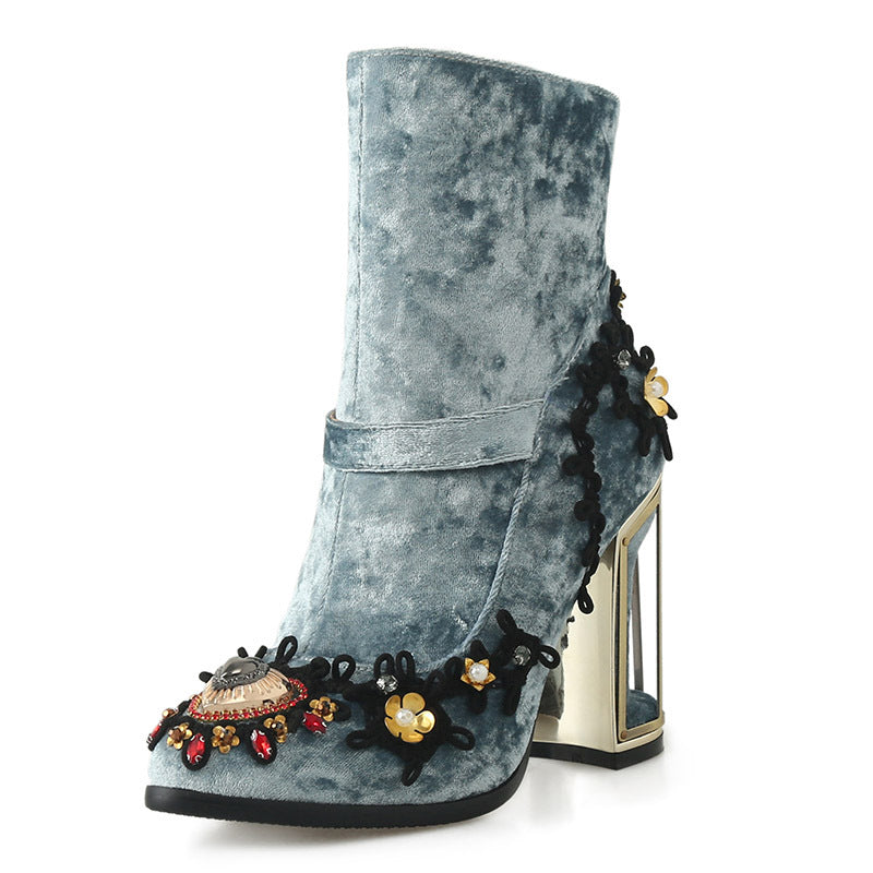 Catherine – Bottes Femme Brodées avec Perles et Fermeture Éclair