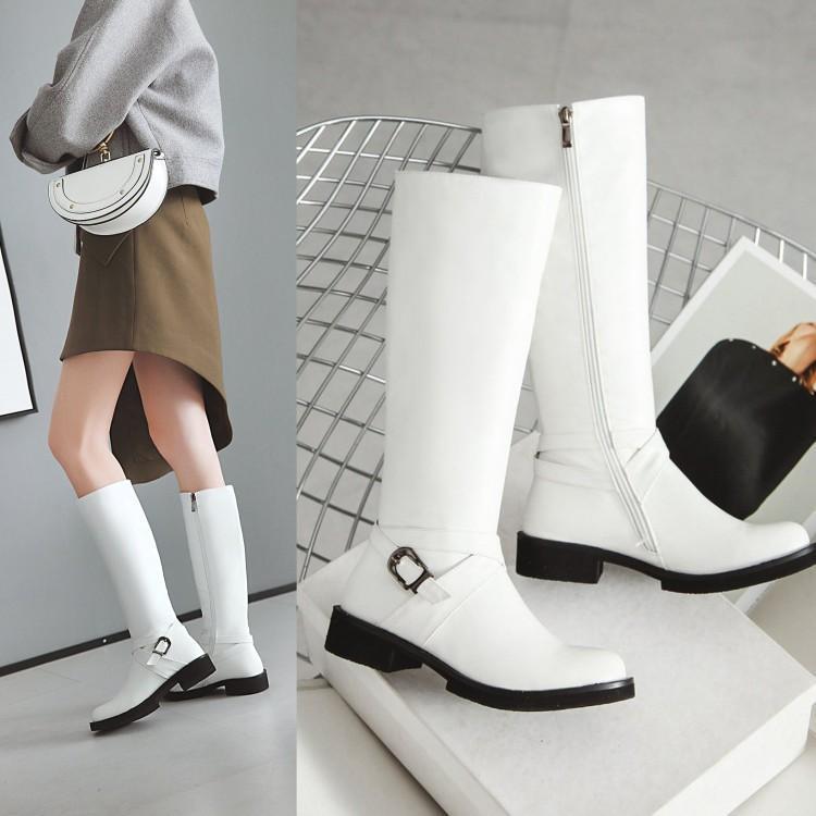 Adele – Bottes plates jusqu'au genou en cuir vegan avec boucle