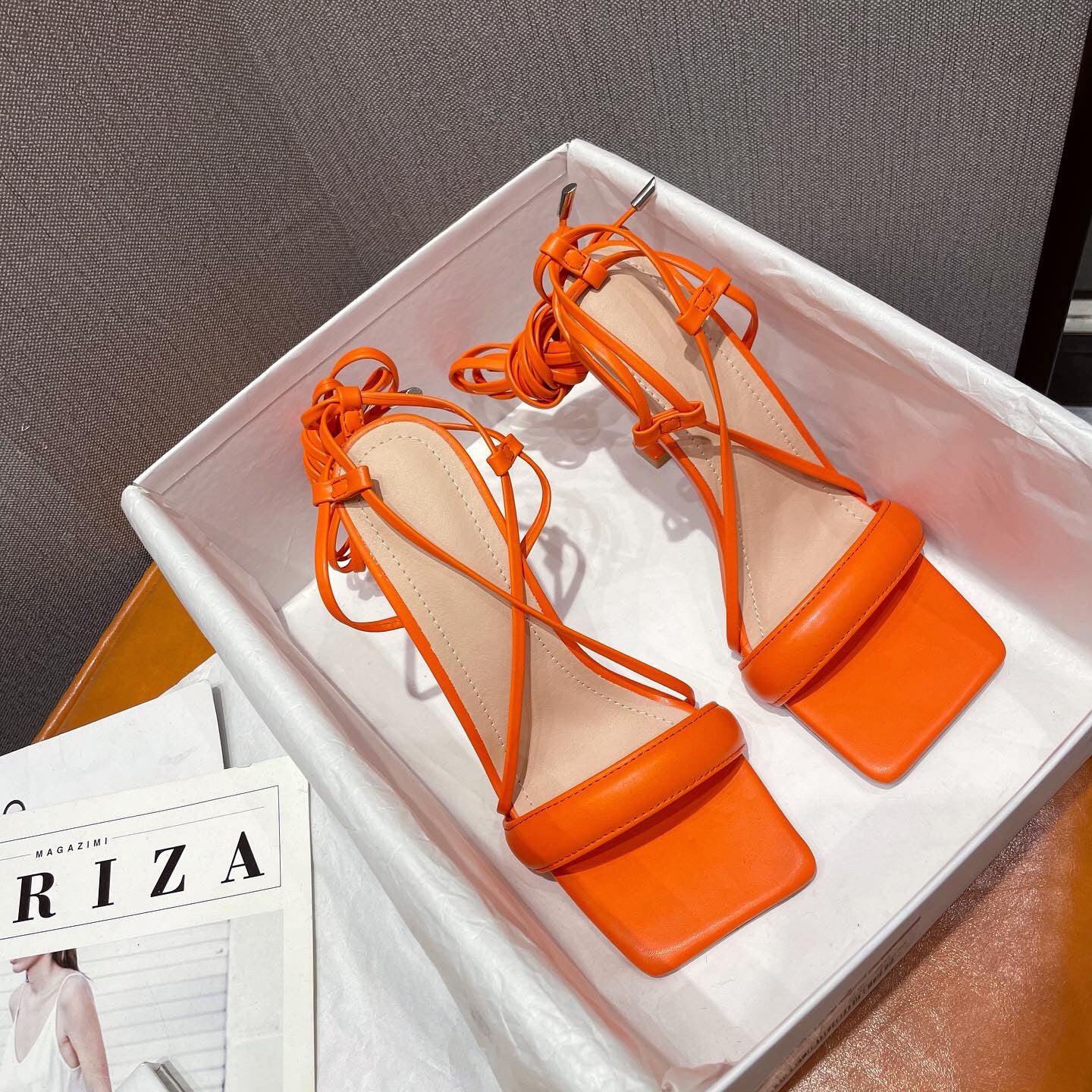 Marion – Sandales à Brides Découpées en Stiletto