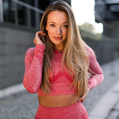 Ann – Ensemble de Yoga Femme sans Coutures avec Haut à Manches Longues et Shorts