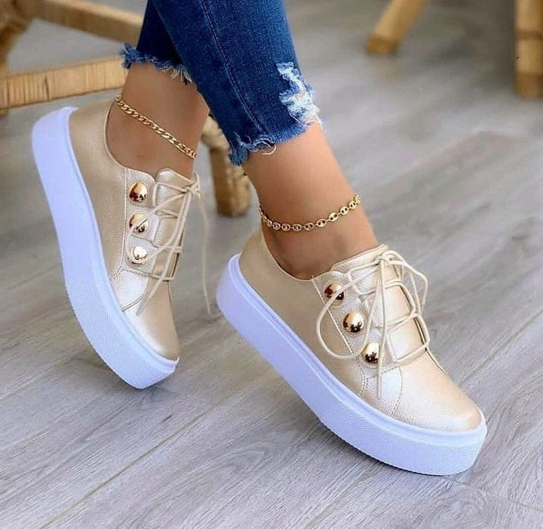 Louise – Chaussures à Lacets avec Rivets pour Femme