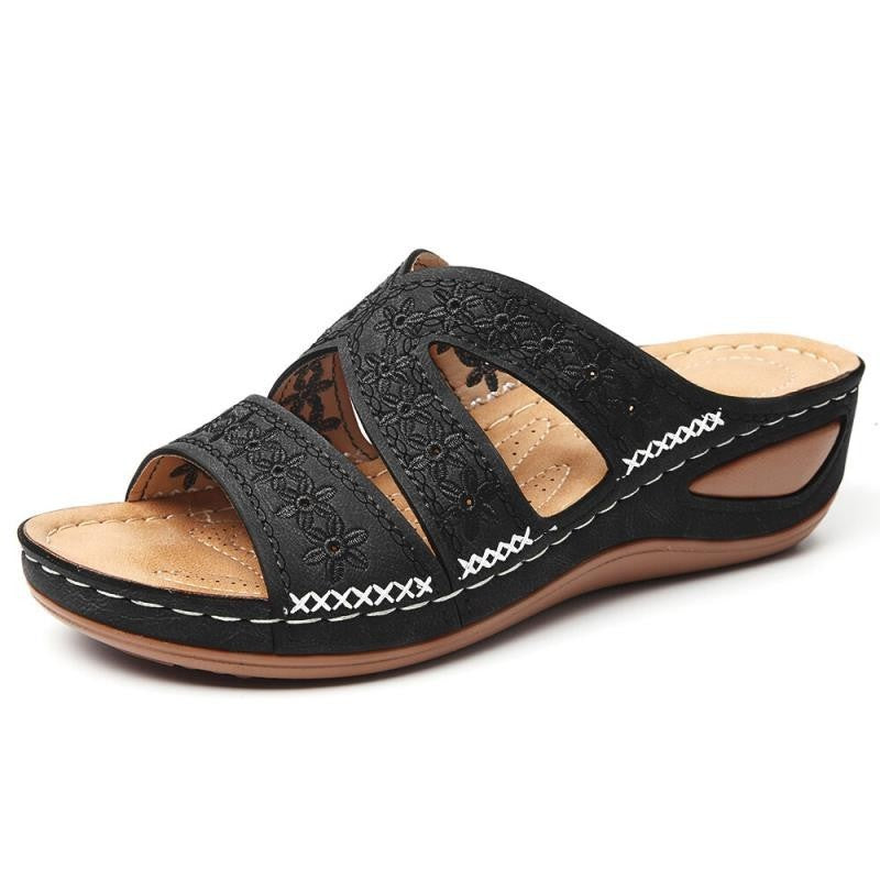 Jasmine – Chaussons féminins brodés rétro