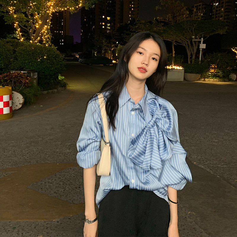Jessica – Blouse Rayée avec Nœud