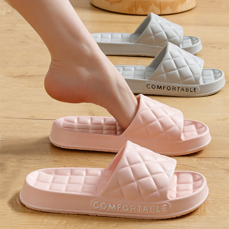 Nick – Chaussons Doux à Motif Carreaux