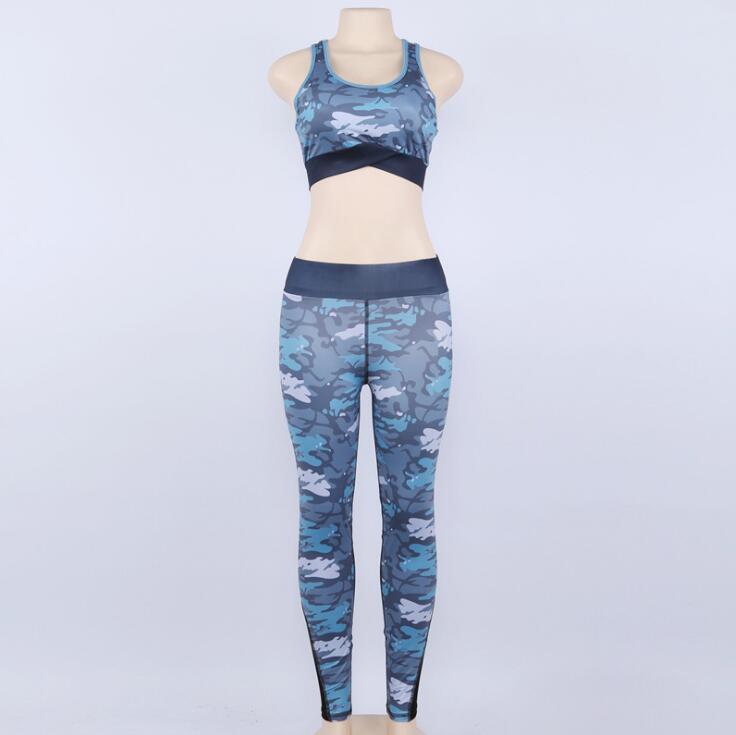 Deborah – Ensemble de sport camouflage avec soutien-gorge en mesh et leggings