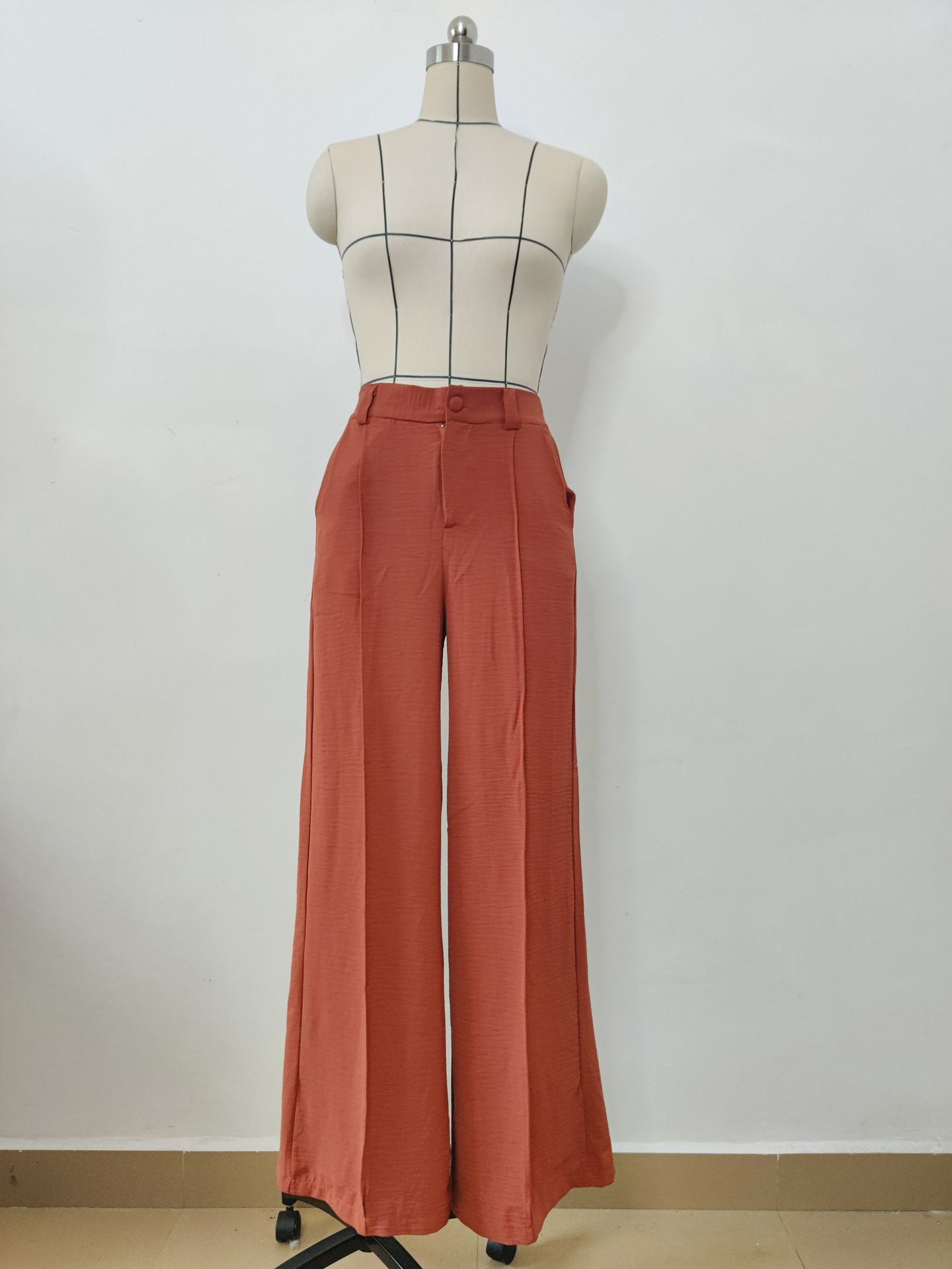 Alice – Pantalon Bouffant Léger à Jambes Larges avec Plis
