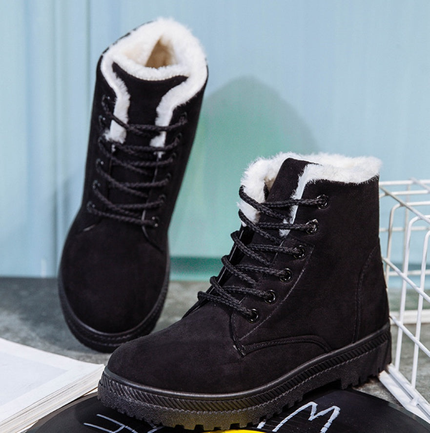 Julie – Bottes d'hiver plates pour femmes en grandes tailles en peluche vegan