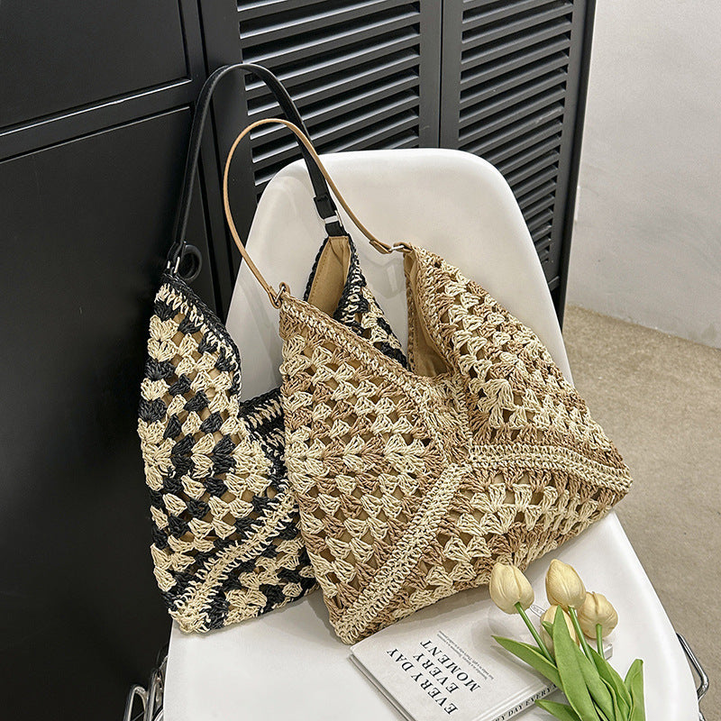 Jessie – Sac en paille fait main avec couleur contrastée ajourée