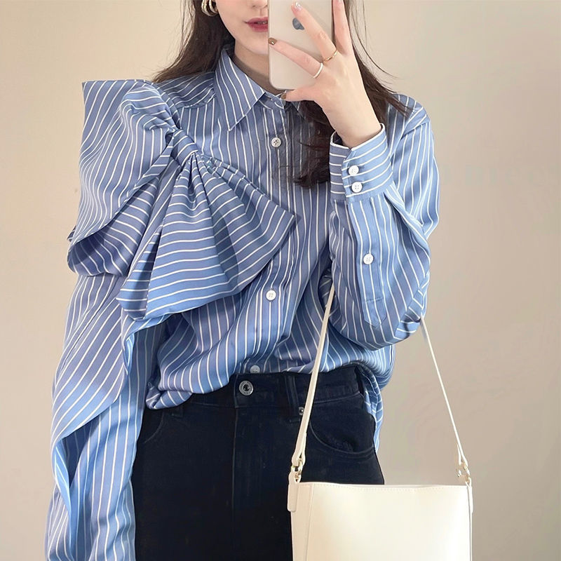 Jessica – Blouse Rayée avec Nœud