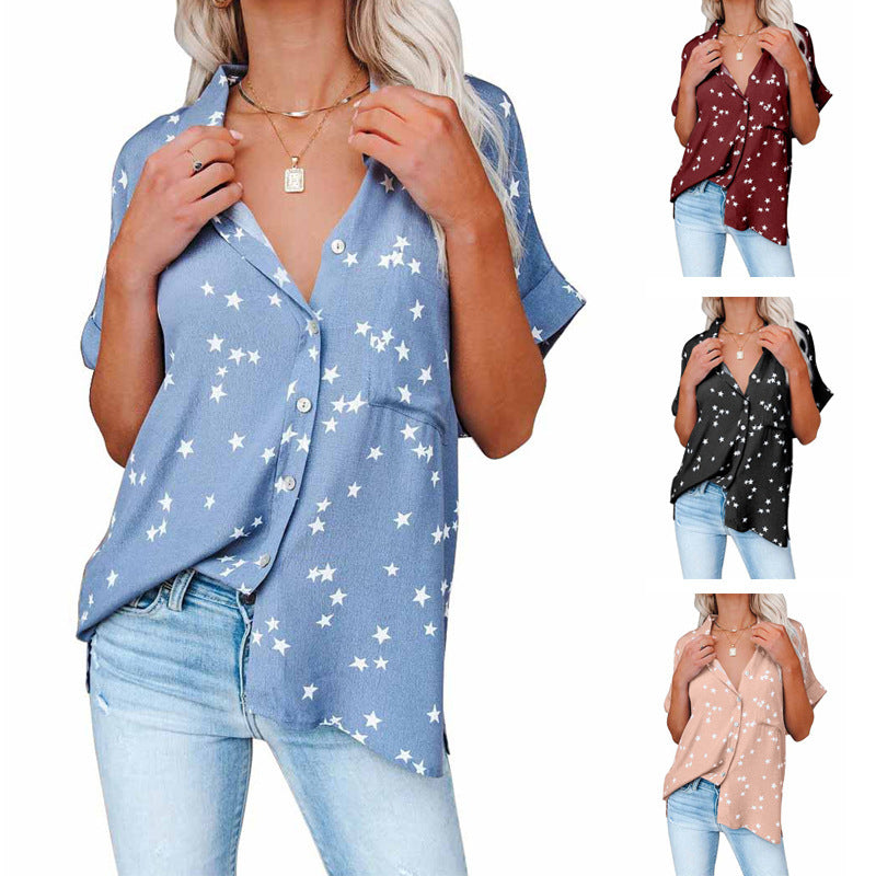Kathryn – T-shirt court à motif étoilé et col en V