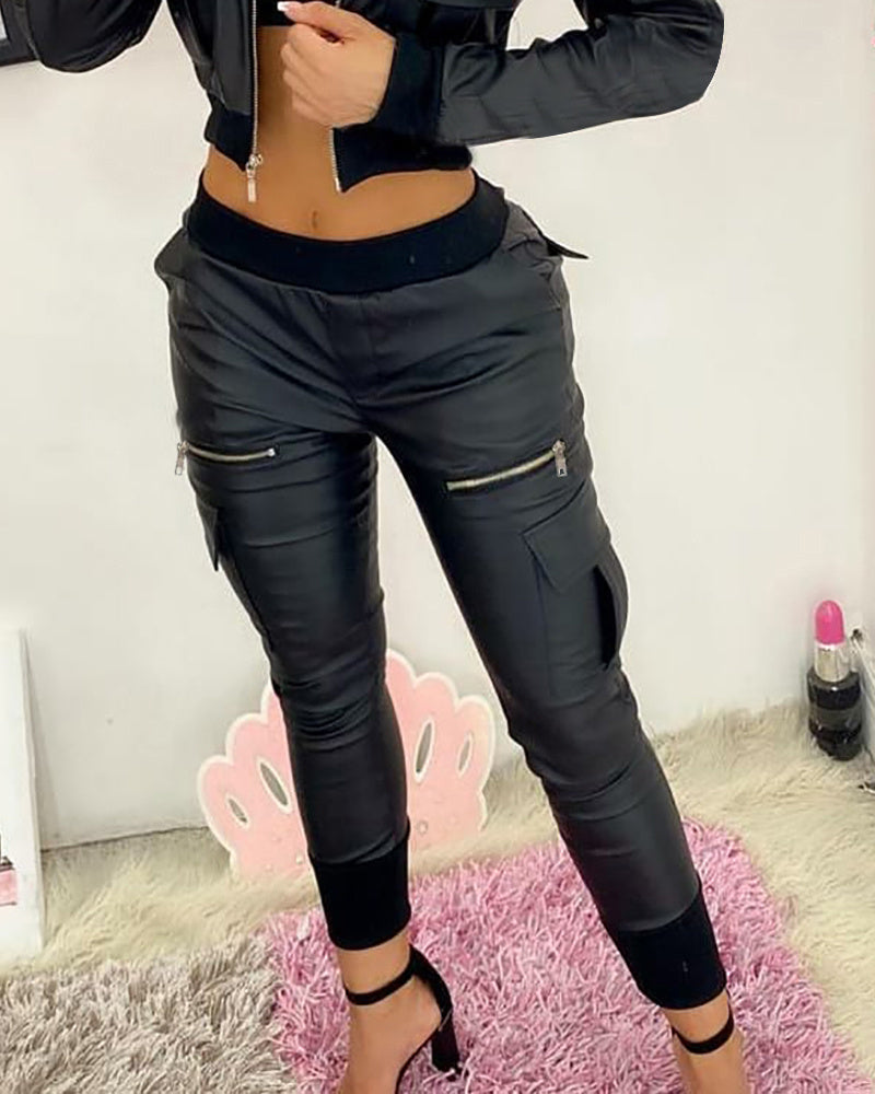 Grace – Pantalon en cuir vegan noir avec fermeture à nouer