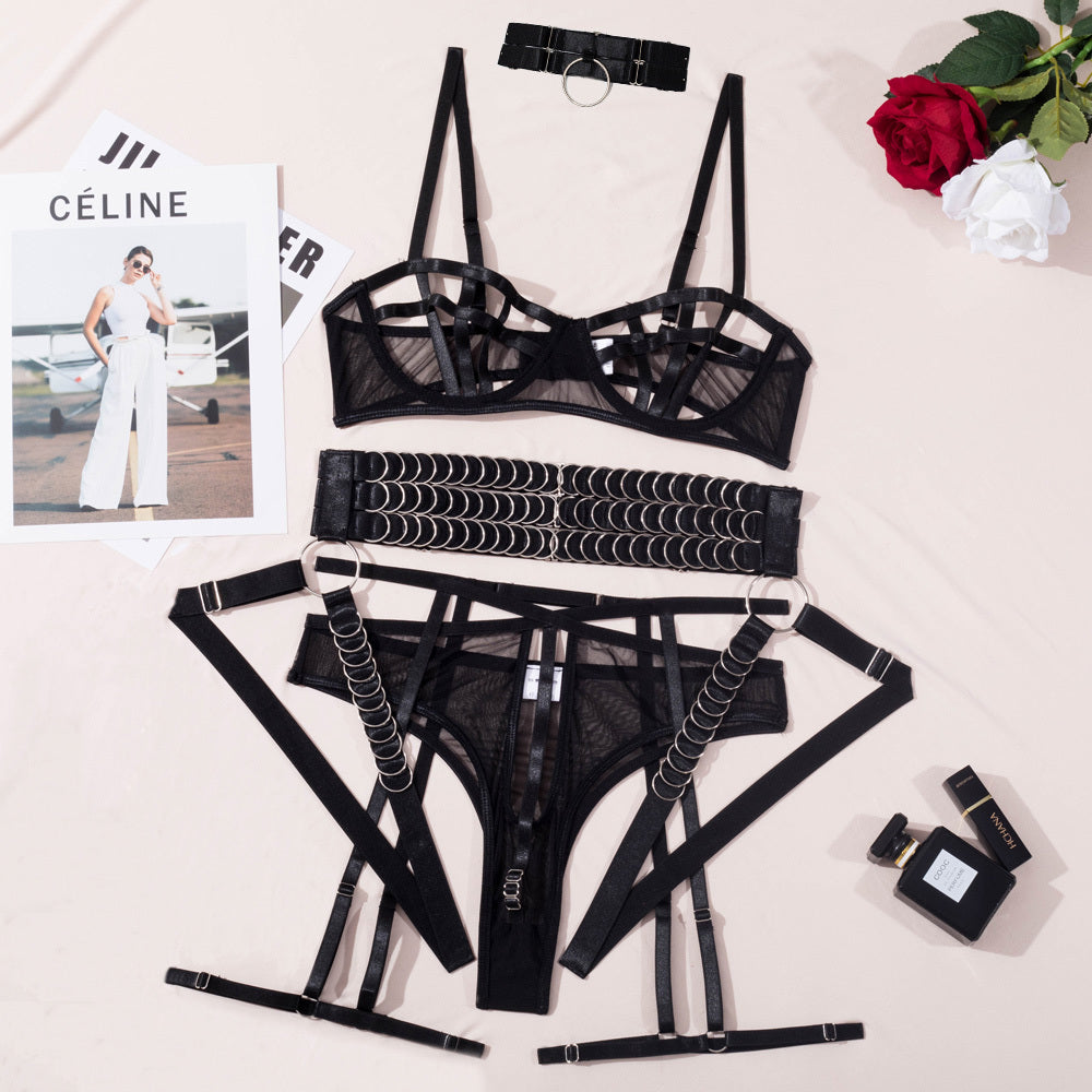 Amy – Lingerie pour Femmes avec Soutien et Laçage