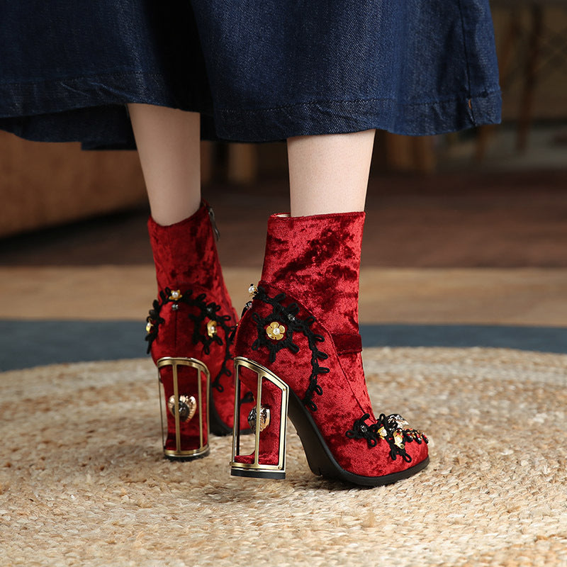 Catherine – Bottes Femme Brodées avec Perles et Fermeture Éclair