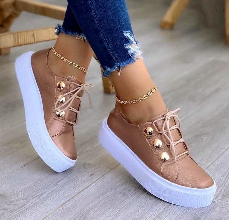 Louise – Chaussures à Lacets avec Rivets pour Femme