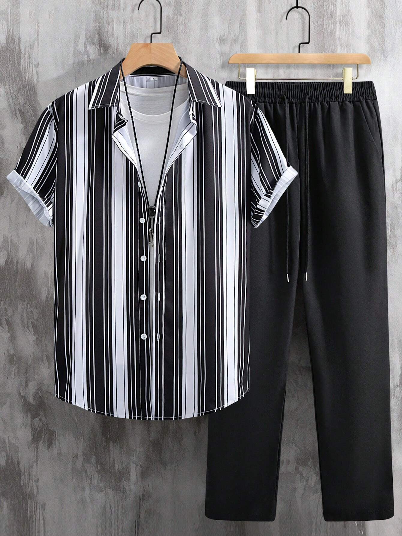 Anton – Costume Chemise à Rayures Décontracté et Stylé