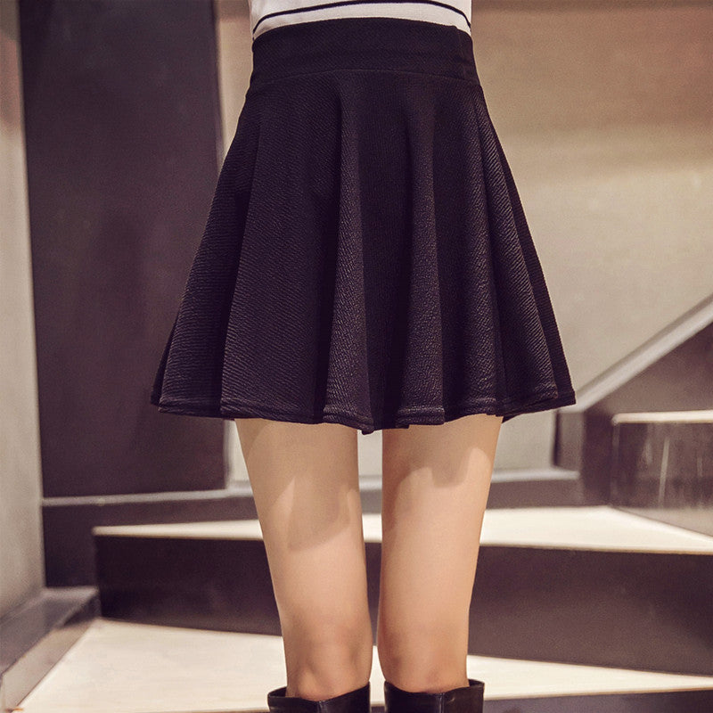 Michelle – Robe Coréenne avec Jupes Plissées