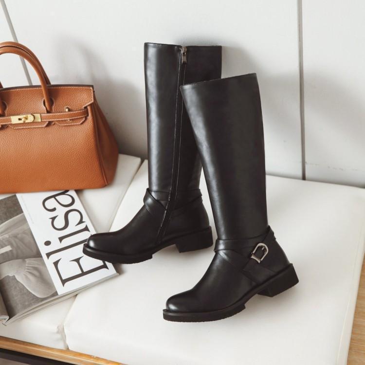 Adele – Bottes plates jusqu'au genou en cuir vegan avec boucle
