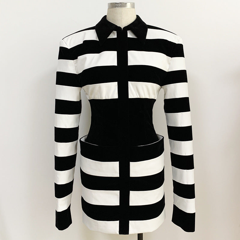 Sara – Robe Tunique en Cuir Végétalien et Velours avec Épaules Larges