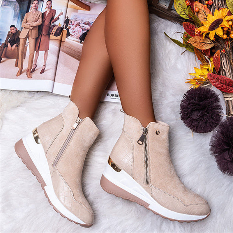 Donna – Bottes compensées en daim végétalien avec fermeture éclair