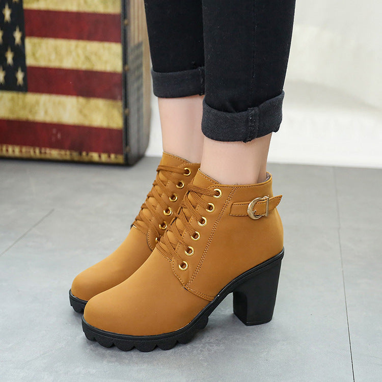 Heather – Bottines à Talons Bloc avec Boucle