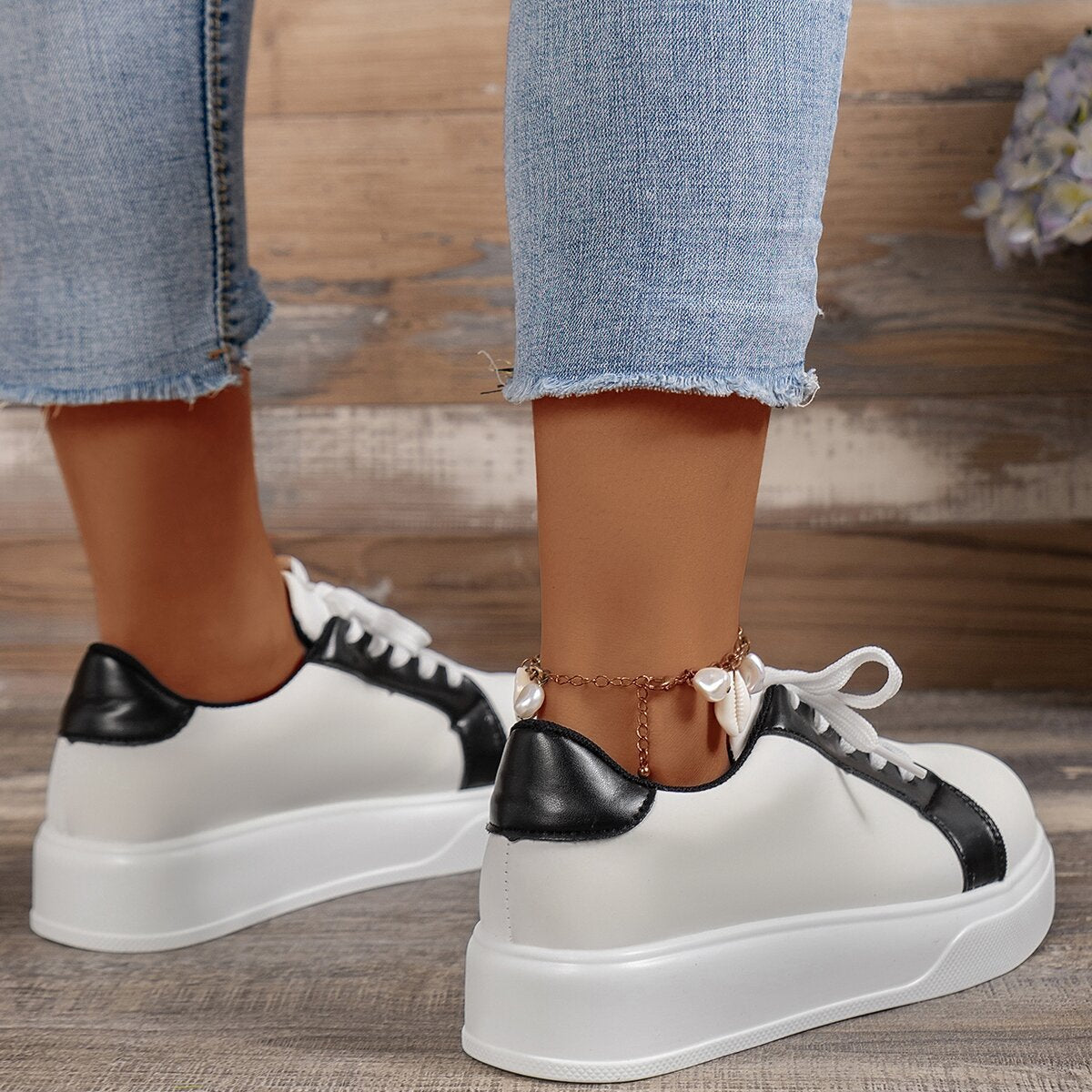 Gabrielle – Baskets Rétro Femme avec Lacets