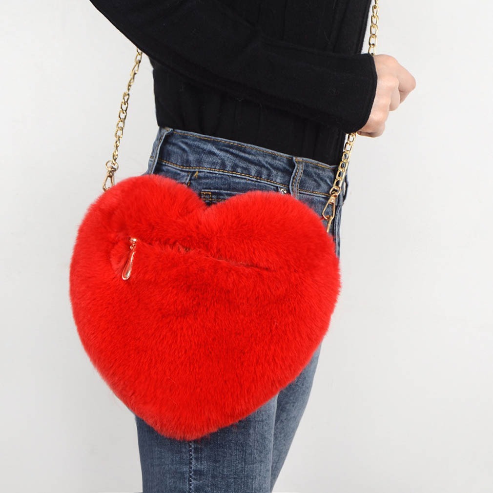 Sophia – Sac bandoulière en peluche avec chaîne pour femmes
