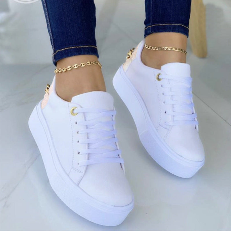 Nicole – Baskets plates avec chaîne pour femmes