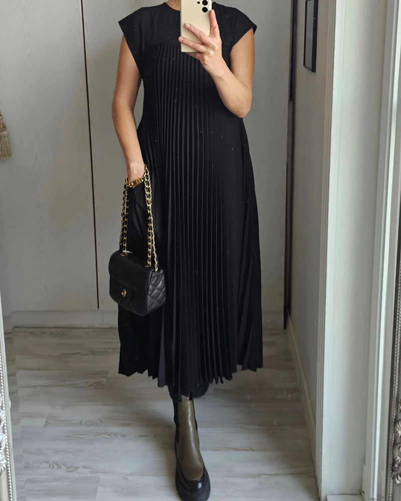 Natasha – Robe Plissée Sans Manches