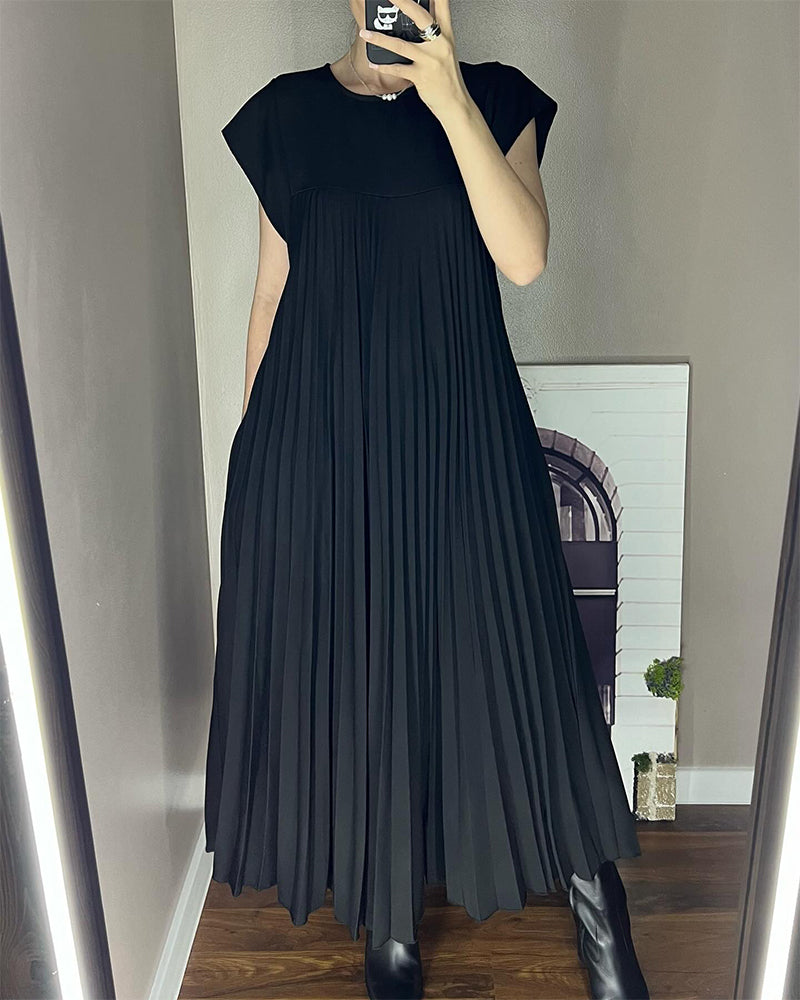 Natasha – Robe Plissée Sans Manches