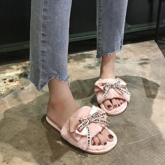 Kelly – Chaussons Unis pour Femmes
