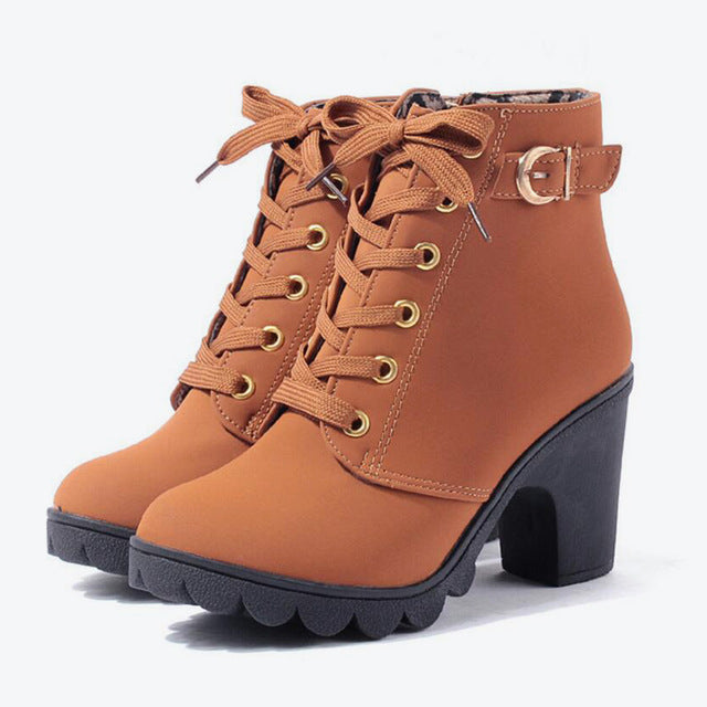 Matthew – Bottines croisées avec Martin Boots