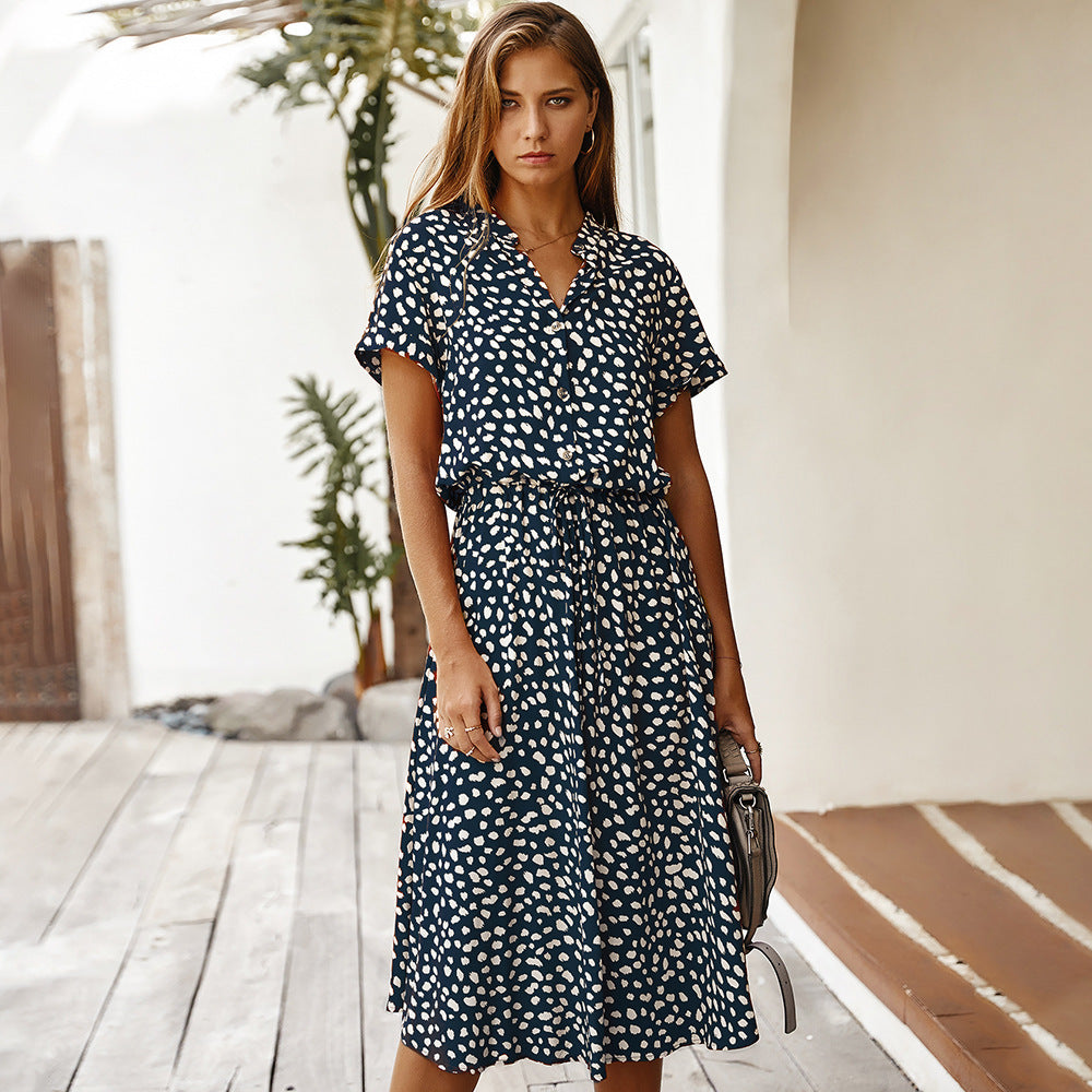 Rose – Robe Courte à Motif à Pois et Col