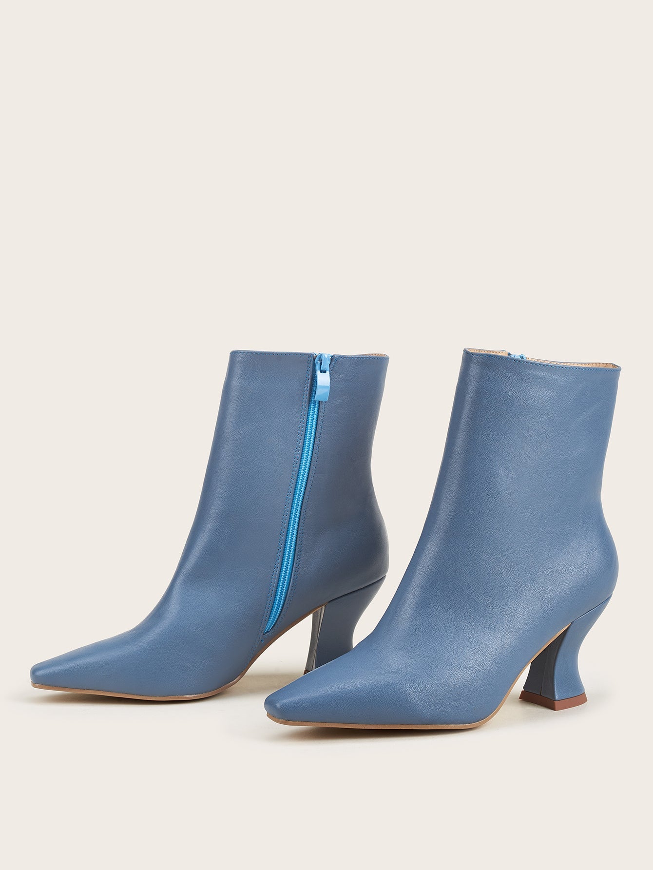 Pamela – Bottines à bout pointu pour femme en grandes tailles