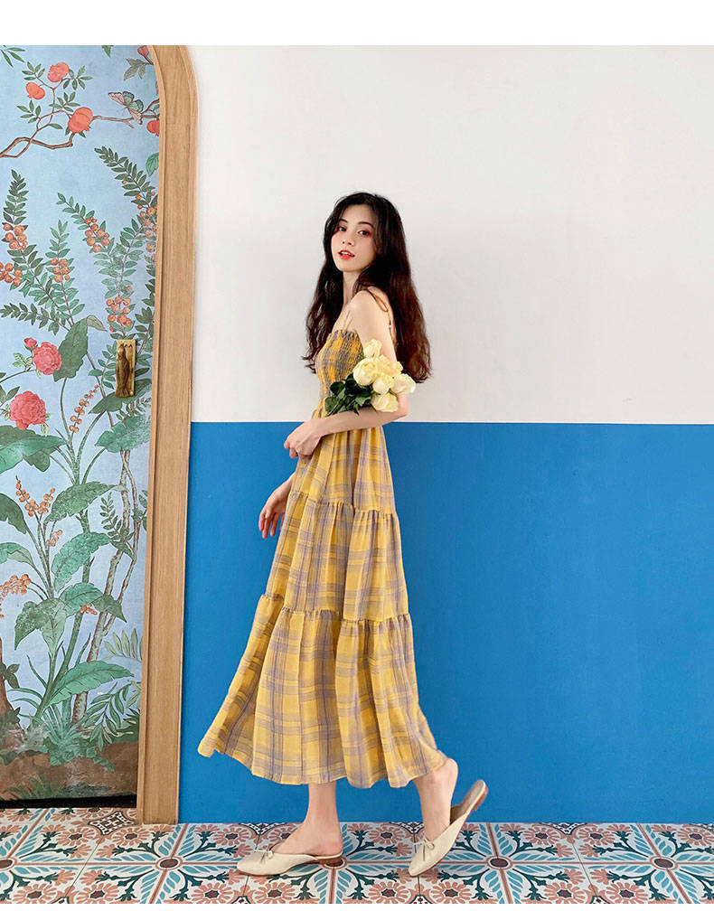 Caroline – Robe en chiffon à carreaux avec taille fine